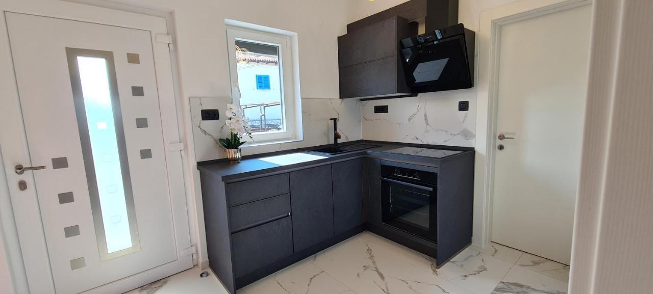 Čižići Apartments Rajna מראה חיצוני תמונה